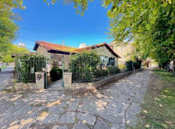 Casa · 156m² · 4 Ambientes · 1 Cochera · Venta Casa 4 Ambientes Mas Dependencia Miramar