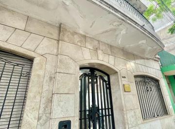 Casa de 8 ambientes, Rosario · Casa en Alquiler. Uso Comercial.