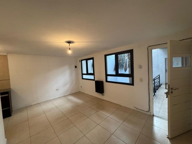 Departamento 2 amb en Venta! 3 de Febrero 4600, 1° piso por escalera