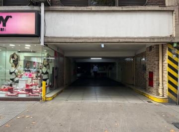 Garage , Recoleta · Muy Buena Cochera en Edificio de Cocheras Av Santa Fe y Laprida!