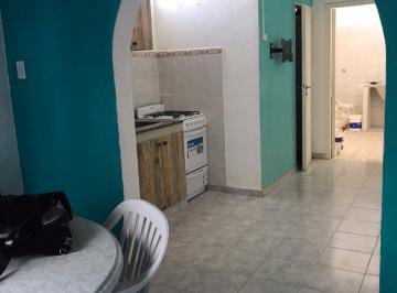 Departamento de 2 ambientes, Hurlingham · Departamento en 2 Plantas.1 Dorm. S/av. vergara Hurlingham. Zona Comercial