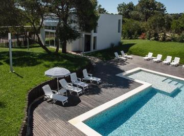 Departamento · 46m² · 2 Ambientes · 1 Cochera · Hermoso Dos Ambientes en Complejo con Amenities