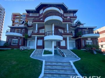 PH · 104m² · 4 Ambientes · 1 Cochera · Triplex Frente Al Mar en Zona Centro de Gesell