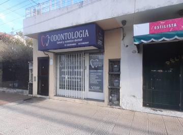 Local comercial de 2 ambientes, Lanús · Local Apto Comercial o Profesional de 4x7 Aprox. con Oficina!