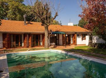 Casa · 295m² · 4 Ambientes · 2 Cocheras · Venta - Casa 3 Dormit Casa de Huéspedes - Bella Vista
