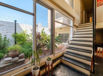 Casa · 206m² · 5 Ambientes · 2 Cocheras · Venta Casa 5 Ambientes con Local en Ituzaingó