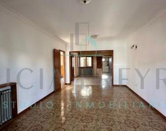 PH · 235m² · 3 Ambientes · Casa + Local