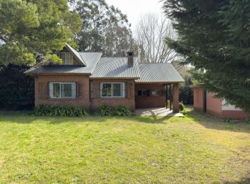 Casa · 96m² · 4 Ambientes · Chalet en Chapadmalal Sobre Gran Lote