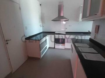 Departamento · 297m² · 8 Ambientes · 2 Cocheras · Venta de Departamento Céntrico Rafaela, Excelente Ubicación