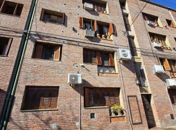 Departamento · 80m² · 3 Dormitorios · 1 Cochera · Departamento en San Juan Al 2300