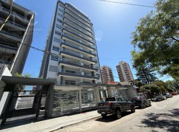 Departamento · 77m² · 3 Ambientes · 1 Cochera · Departamento de 3 Ambientes en Venta Quilmes con Cochera! Excelente Ubicacion y Estado