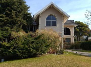 Casa de 5 ambientes, Esteban Echeverría · Casa - Venta - Saint Thomas