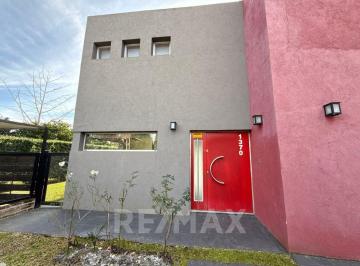 Casa · 141m² · 4 Ambientes · 2 Cocheras · Venta Casa 4 Ambientes - Barrio Montecarlo Pilar