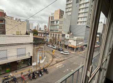 Departamento · 75m² · 8 Ambientes · Departamento en Zona Centro