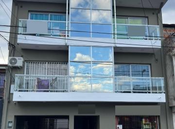 Fachada edificio y local comercial · Bloque de Edificio en Venta, Zona Norte
