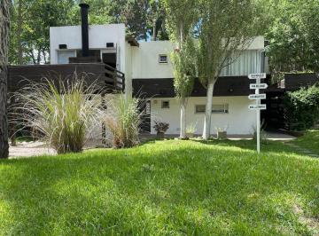 Casa de 3 ambientes, Mar Azul · Casa en El Bosque – “mimos Para un Ángel”, Mar Azul