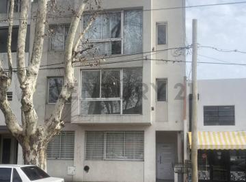 Departamento · 60m² · 4 Ambientes · Venta Diag 74 y 28. Duplex 2 Dorm. y Patio