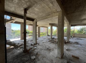 Edificio · 32m² · 1 Cochera · Edificio Comercial en Luis Agote
