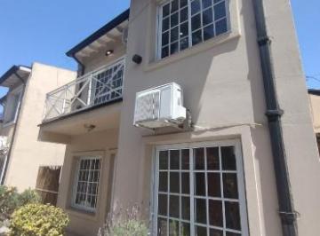 PH · 65m² · 3 Ambientes · 1 Cochera · PH en Moron Sur