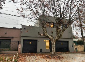 Bodega-Galpón · 216m² · Alquiler Deposito y Oficinas en Bella Vista