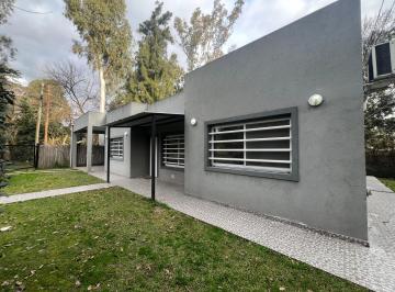 Casa de 4 ambientes, Berazategui · Casa en Alquiler en El Carmencito