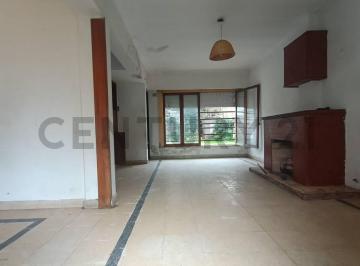 Casa · 130m² · 5 Ambientes · Casa en Venta a Reciclar en Calle 24 Entre 61y62.
