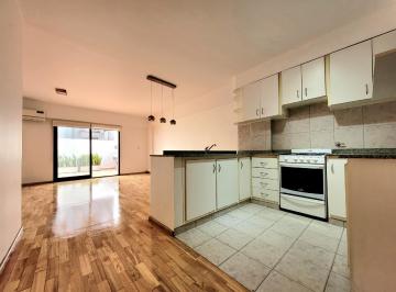 Departamento · 60m² · 3 Ambientes · Venta • Coghlan • 3 Ambientes • Patio