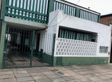 Departamento de 3 ambientes, Morón · Haedo - Depto 3 Amb + 2 Baños - Cocina - Living - M/buen Estado - Coch Pasante - Sin Exp