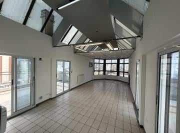 Oficina comercial · 45m² · 2 Ambientes · Oficina en Excelente Ubicacion