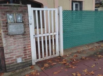 PH · 72m² · 3 Ambientes · PH Tipo Casa Pb Av Felipe Amoedo 378 Barrio Cervecero