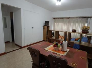 Departamento · 33m² · 1 Ambiente · Departamento un Ambiente y Medio Luminoso. Excelente Estado. Zona:guemes