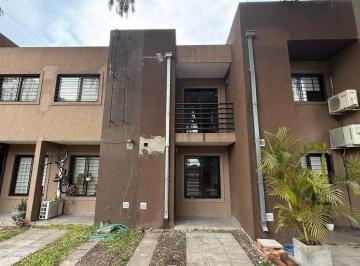 PH · 70m² · 3 Ambientes · 1 Cochera · PH en Villa Gobernador Udaondo