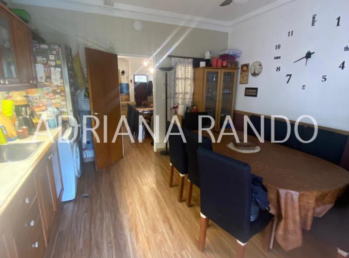 Casa · 130m² · 4 Ambientes · 1 Cochera