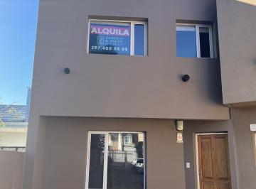 Departamento · 80m² · 4 Ambientes · Duplex de 3 Dorm. en Alquiler - Rada Tilly