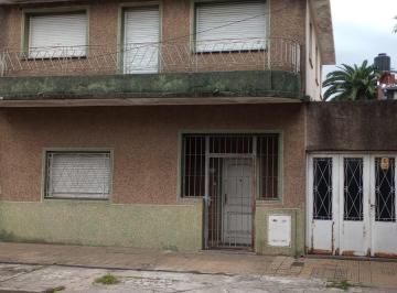Casa de 5 ambientes, Tres de Febrero · Casa 5 Ambientes