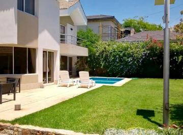 Casa de 4 ambientes, Ciudad de Mendoza · Dalvian Casa en Alquiler