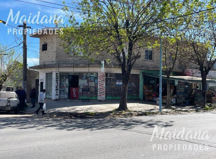 Local comercial · 210m²
