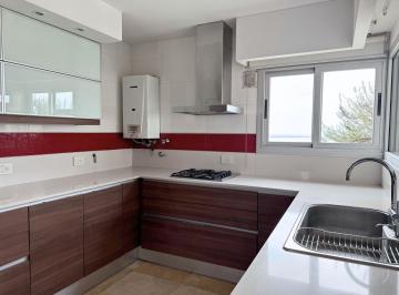 Departamento · 250m² · 7 Ambientes · 1 Cochera · Duplex de Categoria con Vista Al Rio en Alquiler
