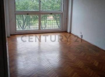 Departamento · 70m² · 3 Ambientes · 1 Cochera · Venta Departamento 3 Ambientes con Cochera en Recoleta.