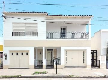 Casa de 7 ambientes, Ensenada · Dos Casas en Blok en Ensenada