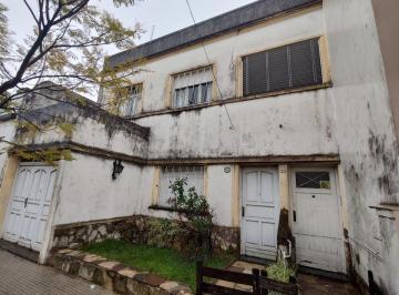 PH · 74m² · 5 Ambientes · Venta PH Barrio Naon 5 Amb 4 Hab Patio Lavadero