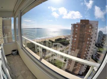 Departamento · 70m² · 3 Ambientes · 1 Cochera · En Venta y Alquiler Primera Linea Playa Mansa 2 Dorm.