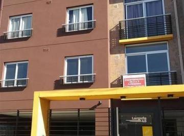 Departamento · 60m² · 3 Ambientes · 1 Cochera · Departamento en Venta de 3 Amb - Moron