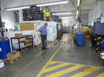 Bodega-Galpón · 650m² · Muy Buen Galpón con Oficinas en Dos Plantas a m de Av Mitre y de Panamericana