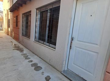 PH · 3 Ambientes · PH en Alquiler en Pirovano 675
