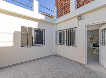 Casa · 53m² · 3 Ambientes · Venta Casa 2 Dorm. y Patio en Barrio Parque
