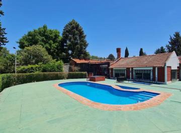 Quinta vacacional · 242m² · 4 Dormitorios · Casa Quinta Venta Manzanares Pilar 5 Ambientes