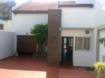 Casa · 150m² · 9 Ambientes · 1 Cochera · Casa en Venta
