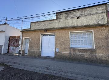 Casa · 75m² · 3 Ambientes · Casa - Empalme Lobos