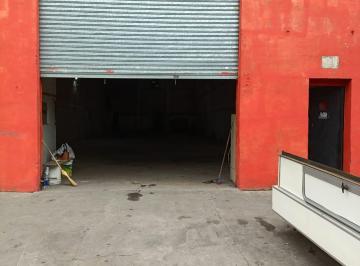 Bodega-Galpón de 1 ambiente, Lanús · Galpon Amplio C/ Fondo Libre, Baño y Vestuario